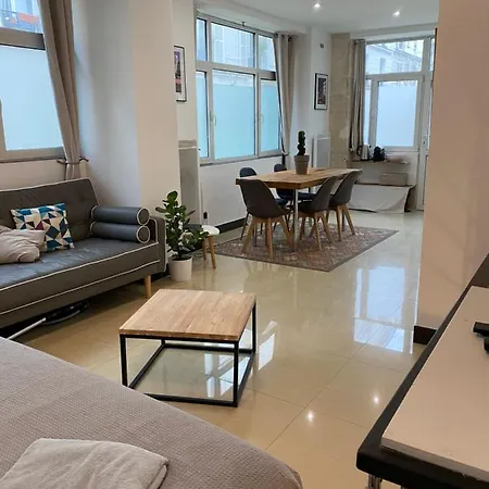 Large And Unique Souplex 60sqm, Well Located Paris