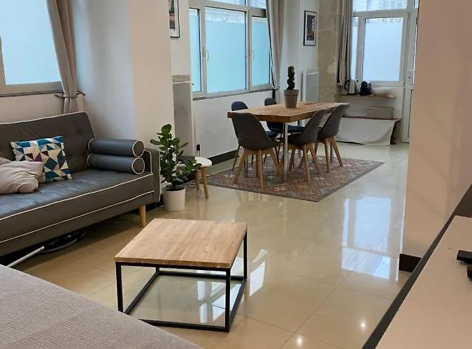 Large And Unique Souplex 60sqm, Well Located Paris