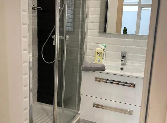 Large And Unique Souplex 60sqm, Well Located * Paris